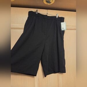 H&M Elegant Black Women's Bermudas